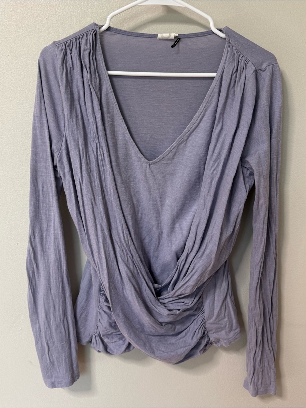 AKEMI & KIN Anthropologie Women’s Small Pullover Top Light Purple Faux Wrap V LS